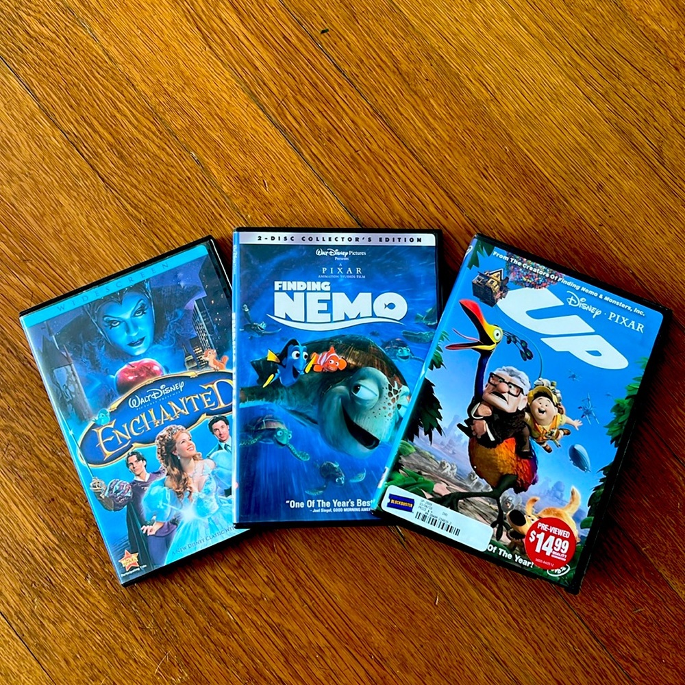 DVD bundle: Family Favorites